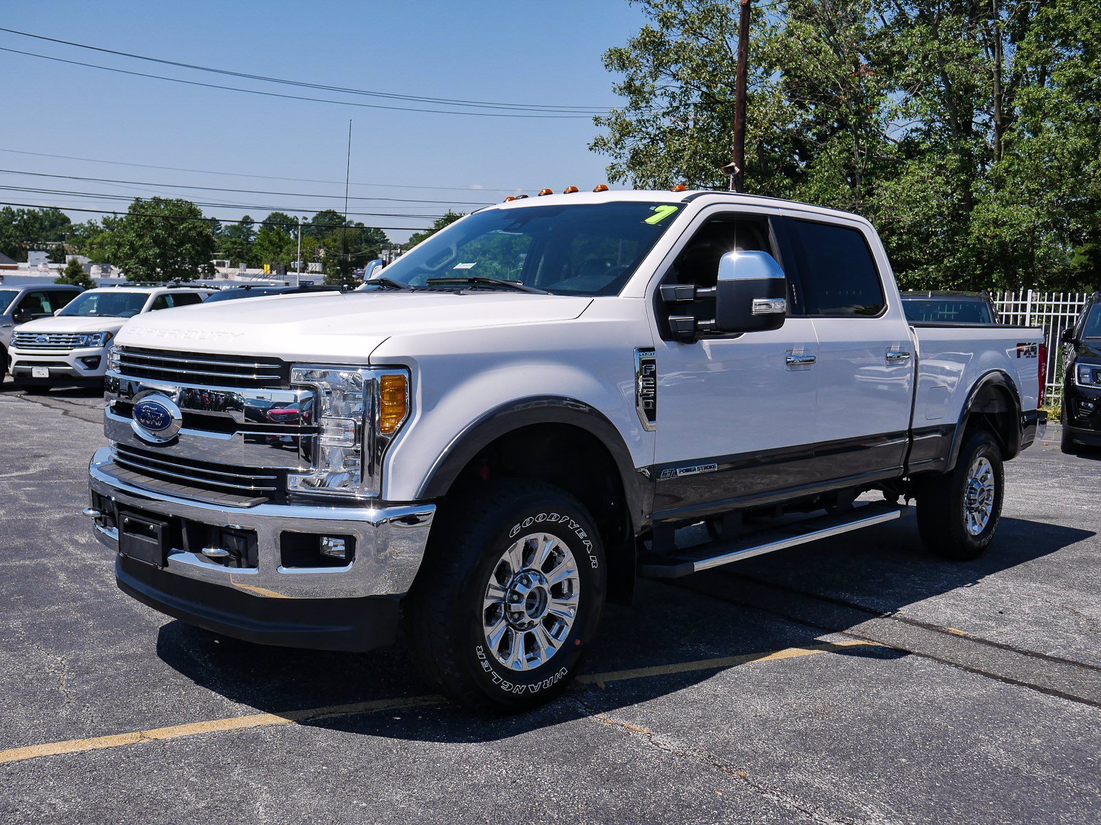 Pre-Owned 2017 Ford Super Duty F-250 SRW Lariat Crew Cab Pickup in ...