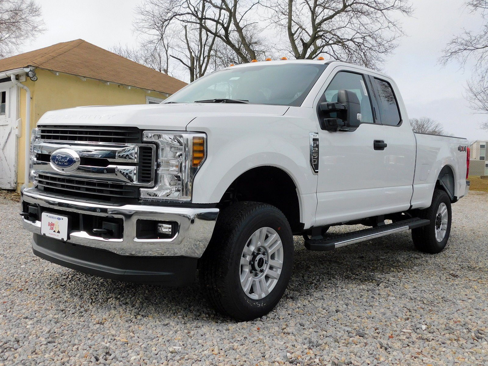 New 2019 Ford Super Duty F250 SRW XLT Extended Cab Pickup in